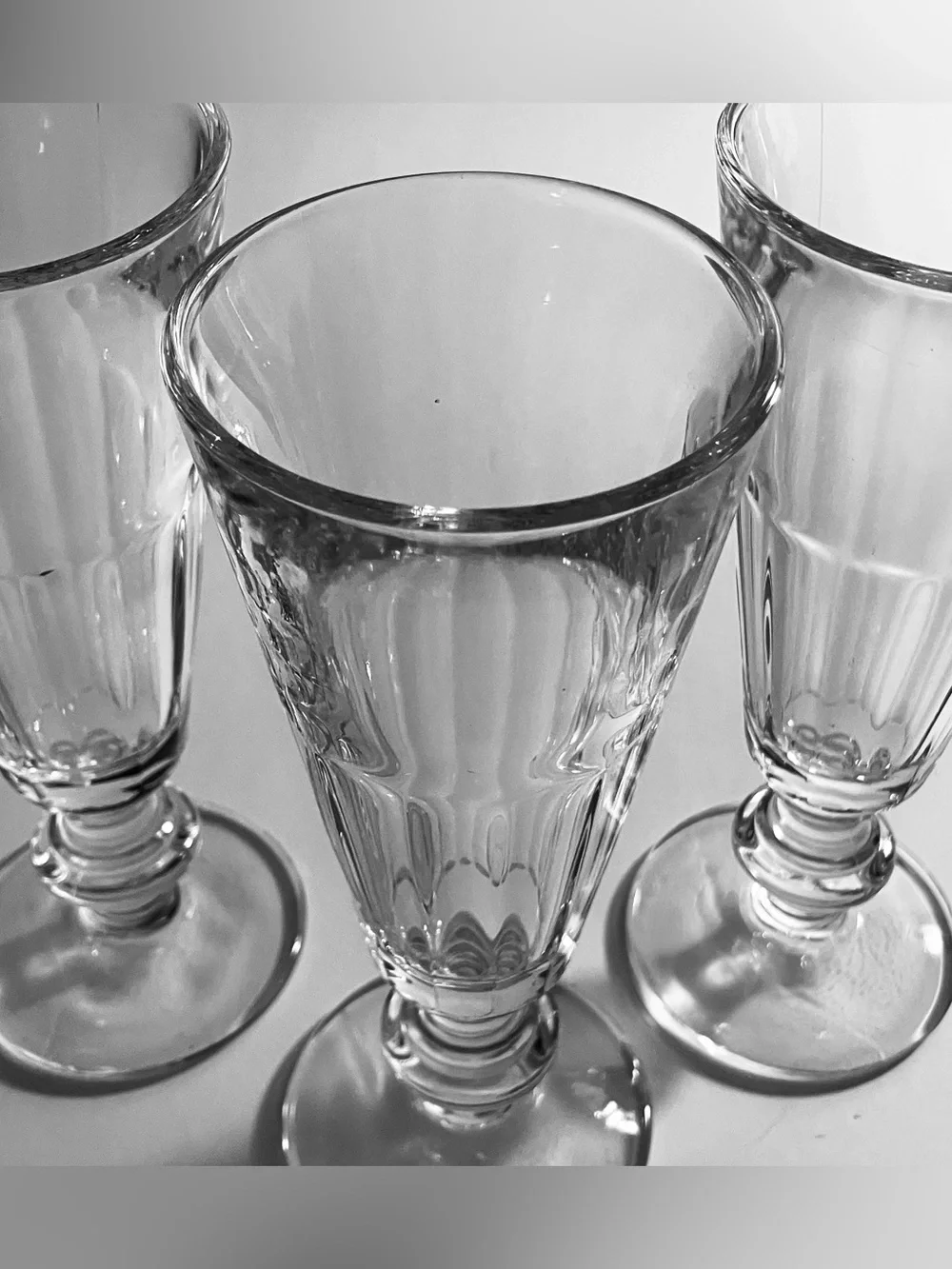 3 LA ROCHERE Perigord CHAMPAGNE GLASSES / Fine French Glassware / One Chip